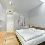 Fabel Am Nord Bhf 4*