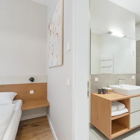 Apart Otel Fabel Am Nord Bhf