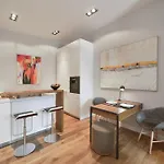 Fabel Am Nord Bhf Apartmanhotel