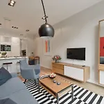 Fabel Am Nord Bhf Aparthotel 4*