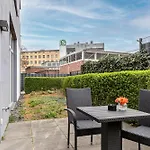 Aparthotel Fabel Am Nord Bhf 4*