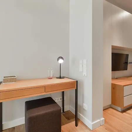 Fabel Am Nord Bhf Hotel apartamentowy 4*