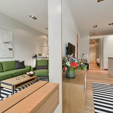 Downtown Living מלון דירות 4*