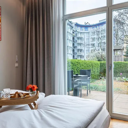 Fabel Am Nord Bhf アパートホテル 4*